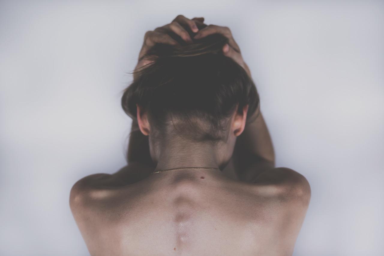 woman with a headache