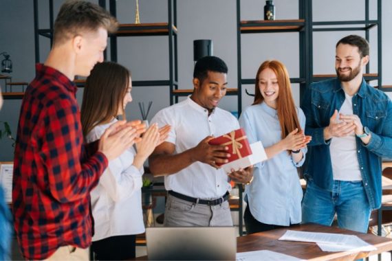 Tips for Selecting the Best Employee Gifts