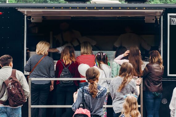 Generate Buzz: How To Stand Out at Pop-Up Shop Events